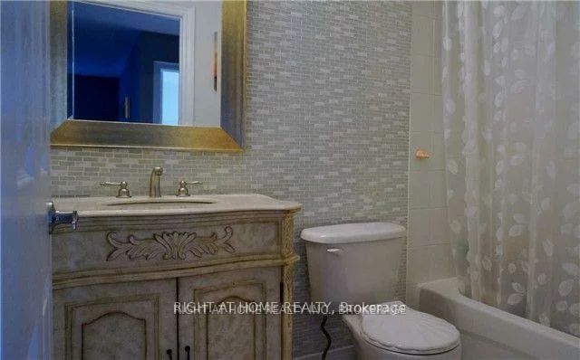 2317, Kwinter, 1019 - WM Westmount, Oakville