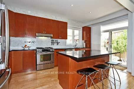 2317, Kwinter, 1019 - WM Westmount, Oakville