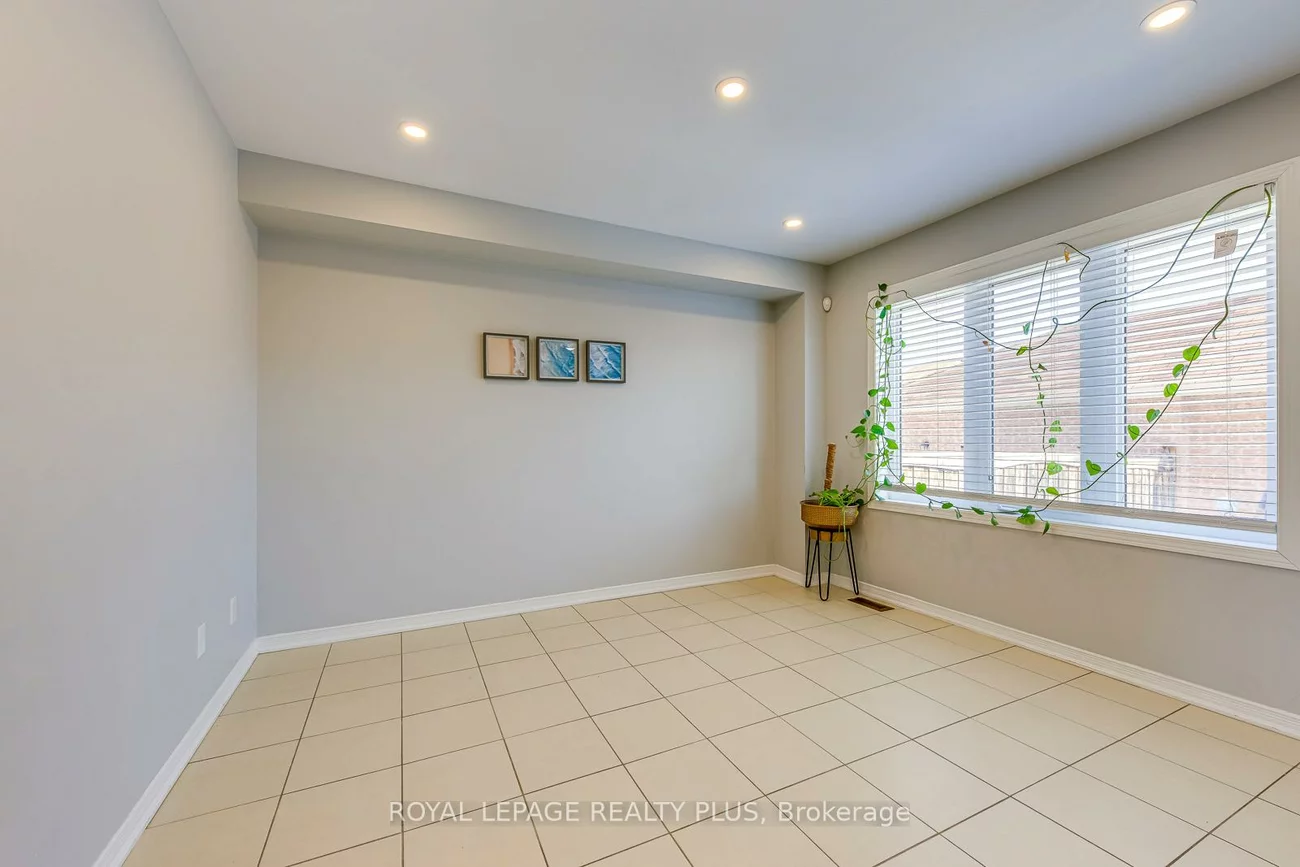 3167, Neyagawa, 1008 - GO Glenorchy, Oakville