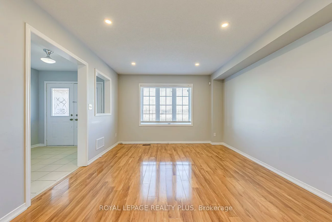 3167, Neyagawa, 1008 - GO Glenorchy, Oakville