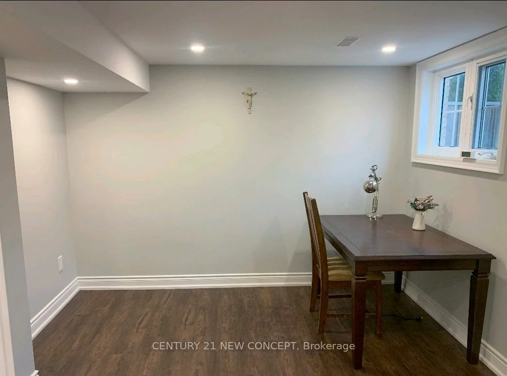 2285, Blue Oak, 1019 - WM Westmount, Oakville