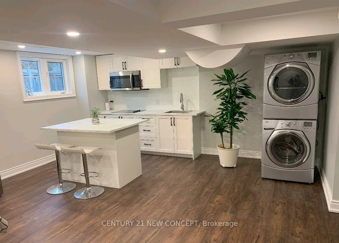 2285, Blue Oak, 1019 - WM Westmount, Oakville