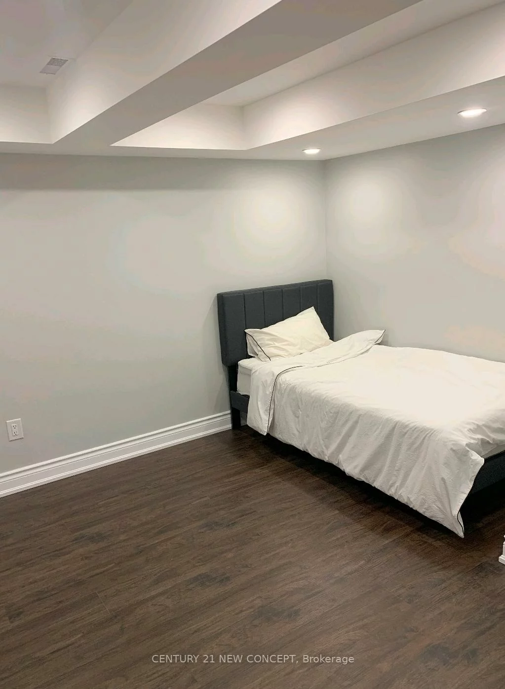 2285, Blue Oak, 1019 - WM Westmount, Oakville