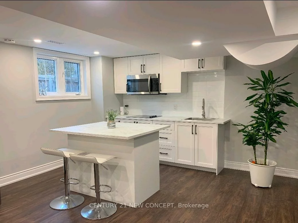 2285, Blue Oak, 1019 - WM Westmount, Oakville