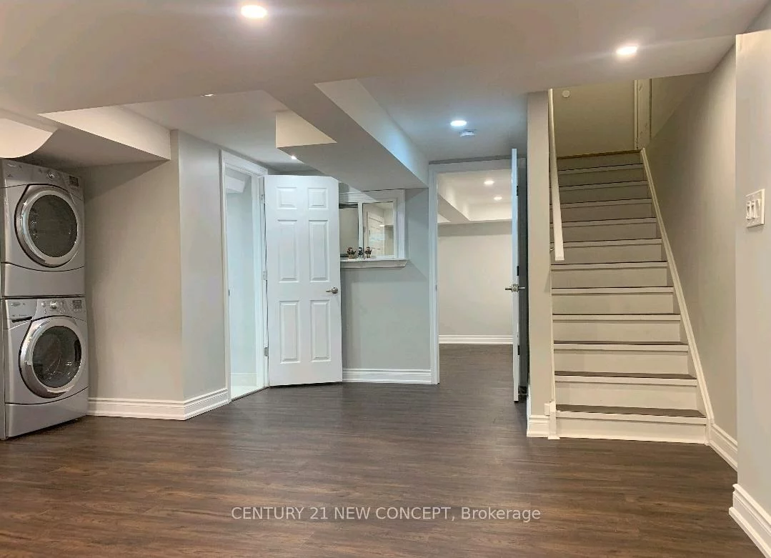 2285, Blue Oak, 1019 - WM Westmount, Oakville