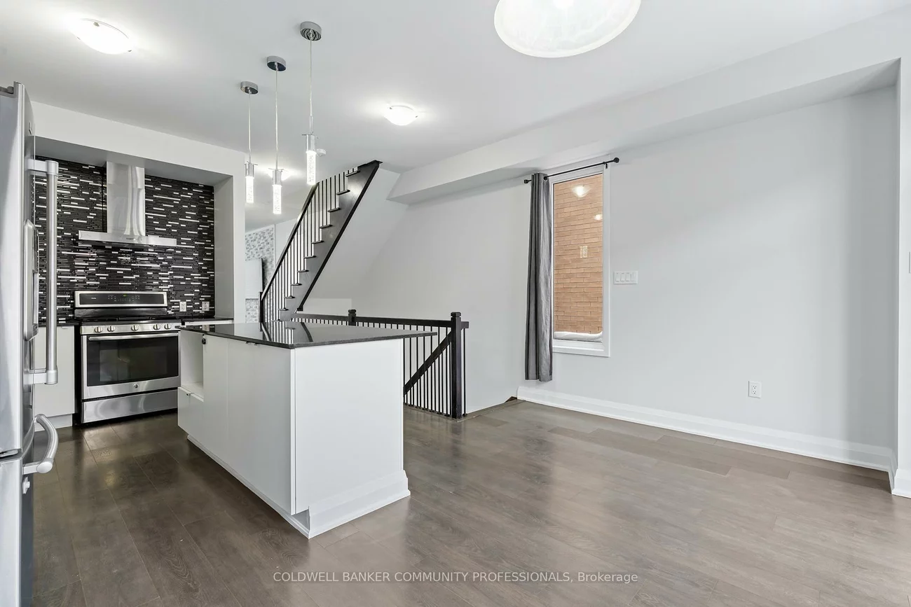 193, Huguenot, 1008 - GO Glenorchy, Oakville