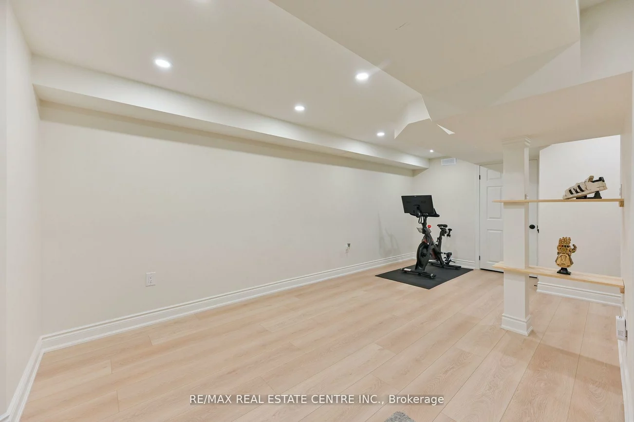 2559, Addingham, 1004 - CV Clearview, Oakville