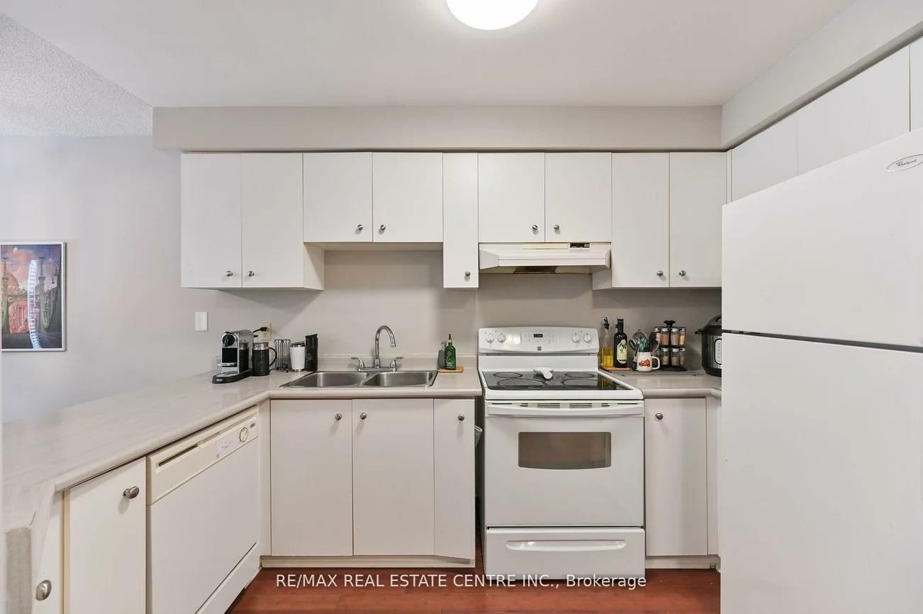 2559, Addingham, 1004 - CV Clearview, Oakville