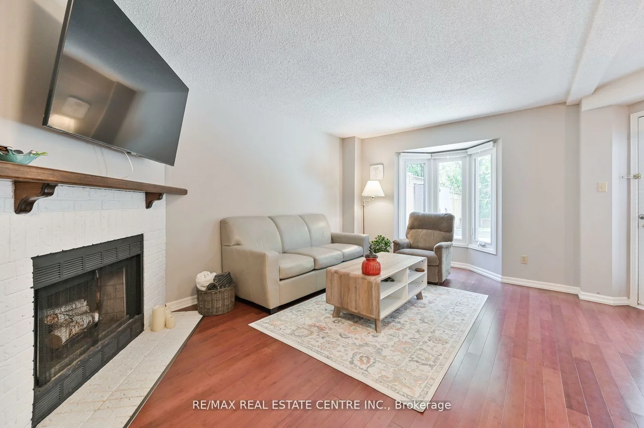 2559, Addingham, 1004 - CV Clearview, Oakville