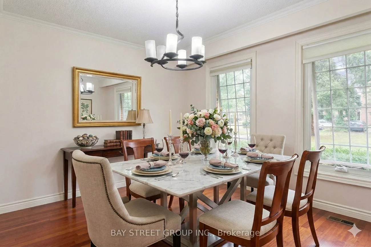 2374, Bennington, 1006 - FD Ford, Oakville