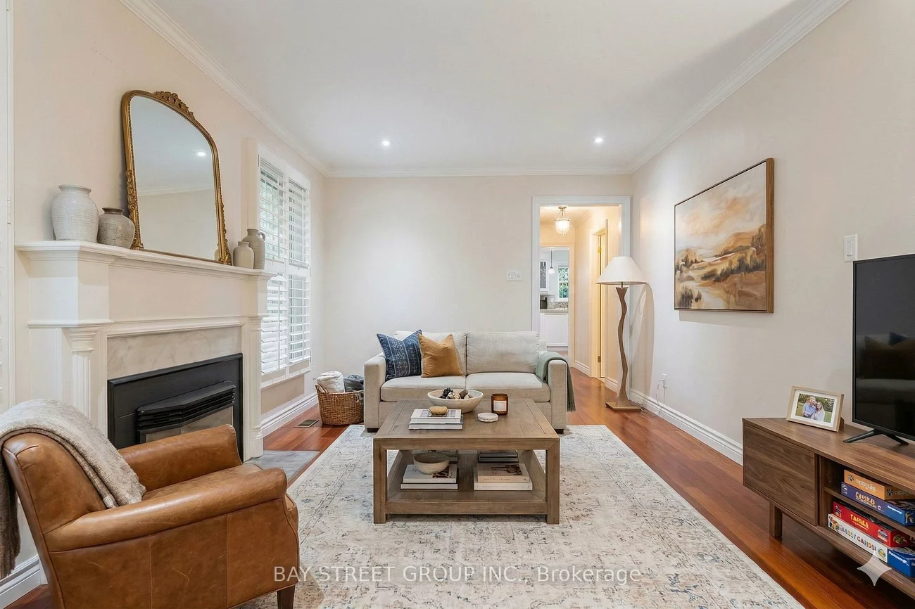 2374, Bennington, 1006 - FD Ford, Oakville