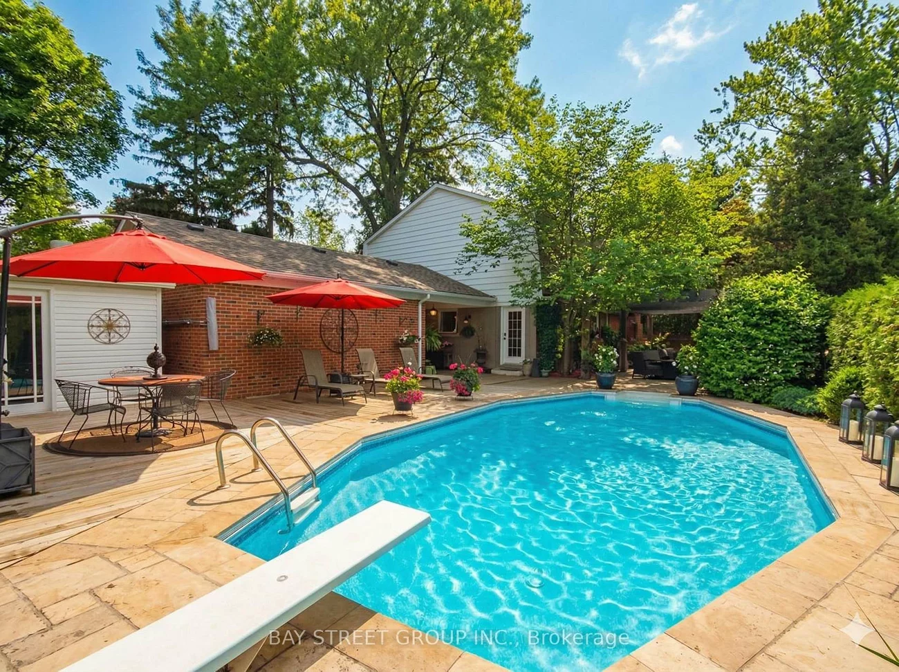 2374, Bennington, 1006 - FD Ford, Oakville