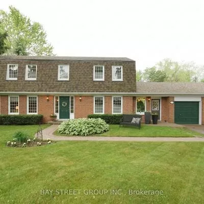 2374, Bennington, 1006 - FD Ford, Oakville