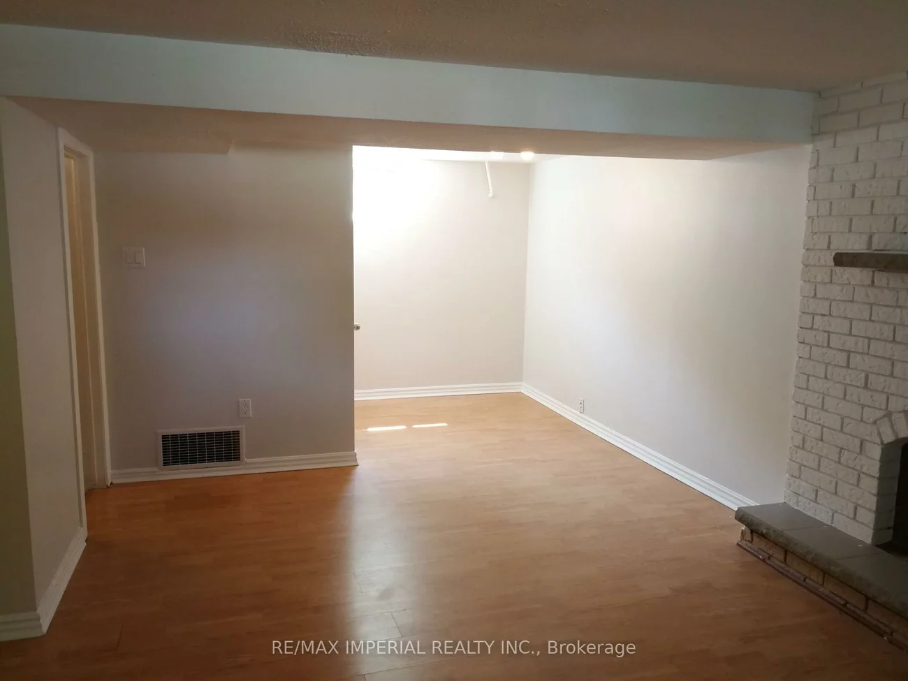 22, Miller, 1003 - CP College Park, Oakville