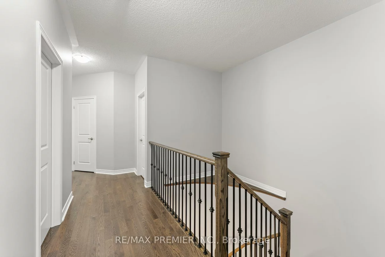 71, Hoey, 1008 - GO Glenorchy, Oakville