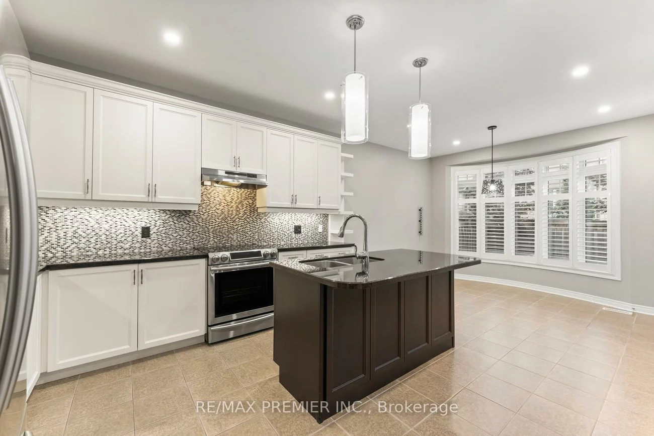 71, Hoey, 1008 - GO Glenorchy, Oakville