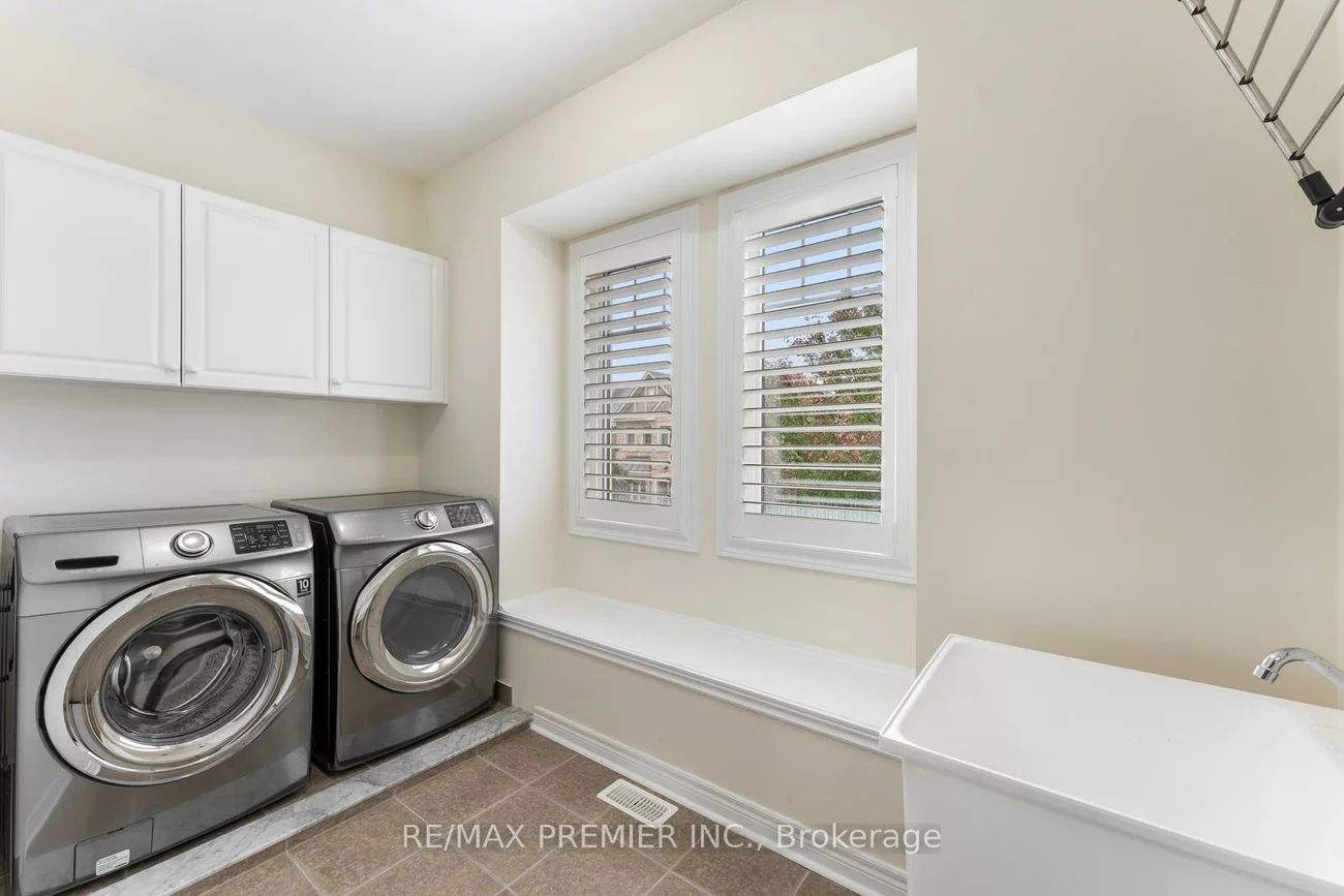 71, Hoey, 1008 - GO Glenorchy, Oakville