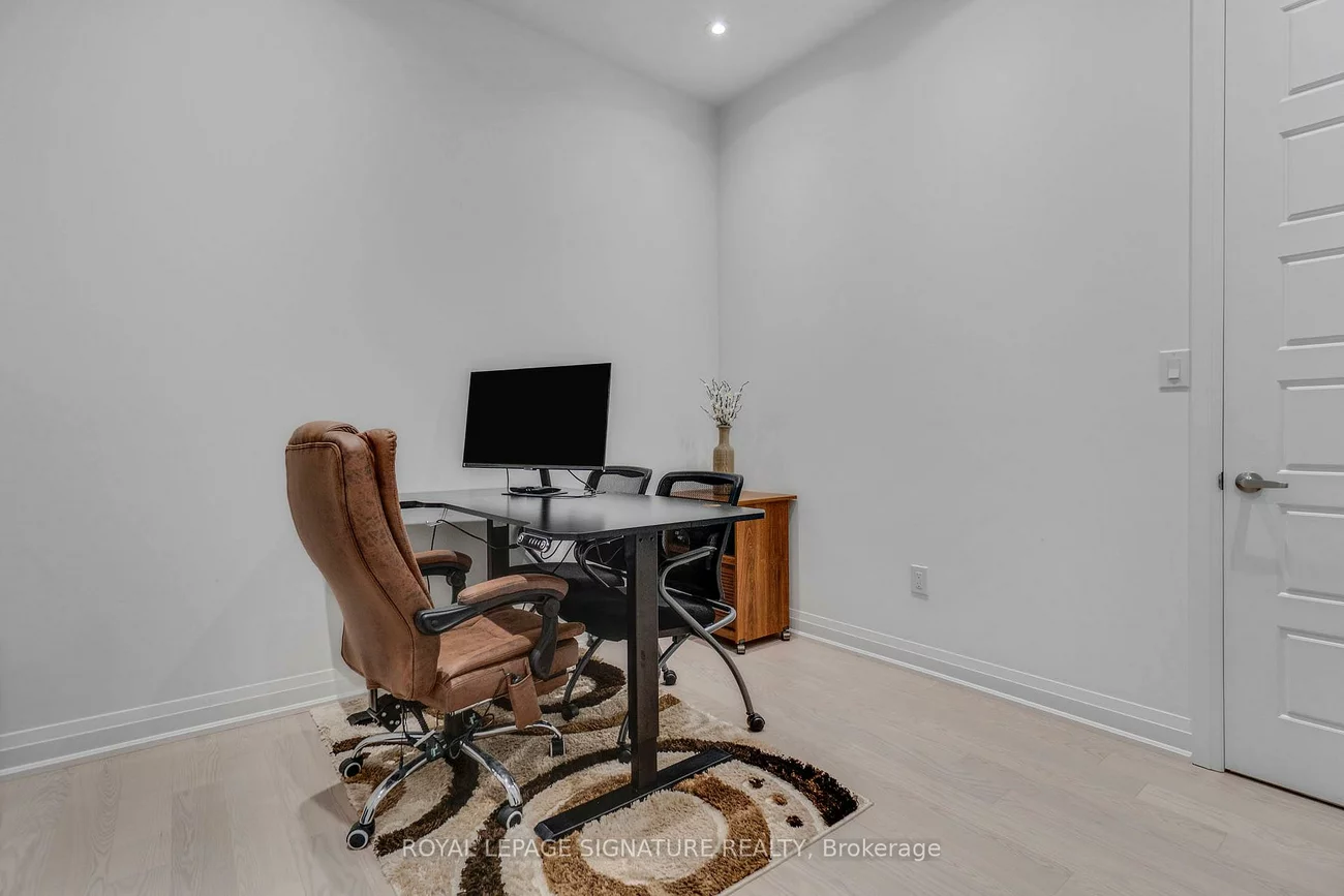 3255, Harasym, 1012 - NW Northwest, Oakville