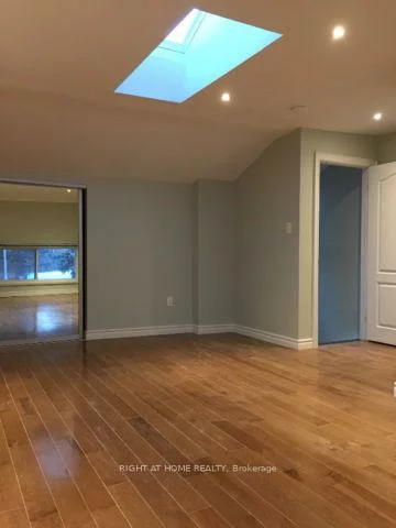 1088, Pearson, 1003 - CP College Park, Oakville