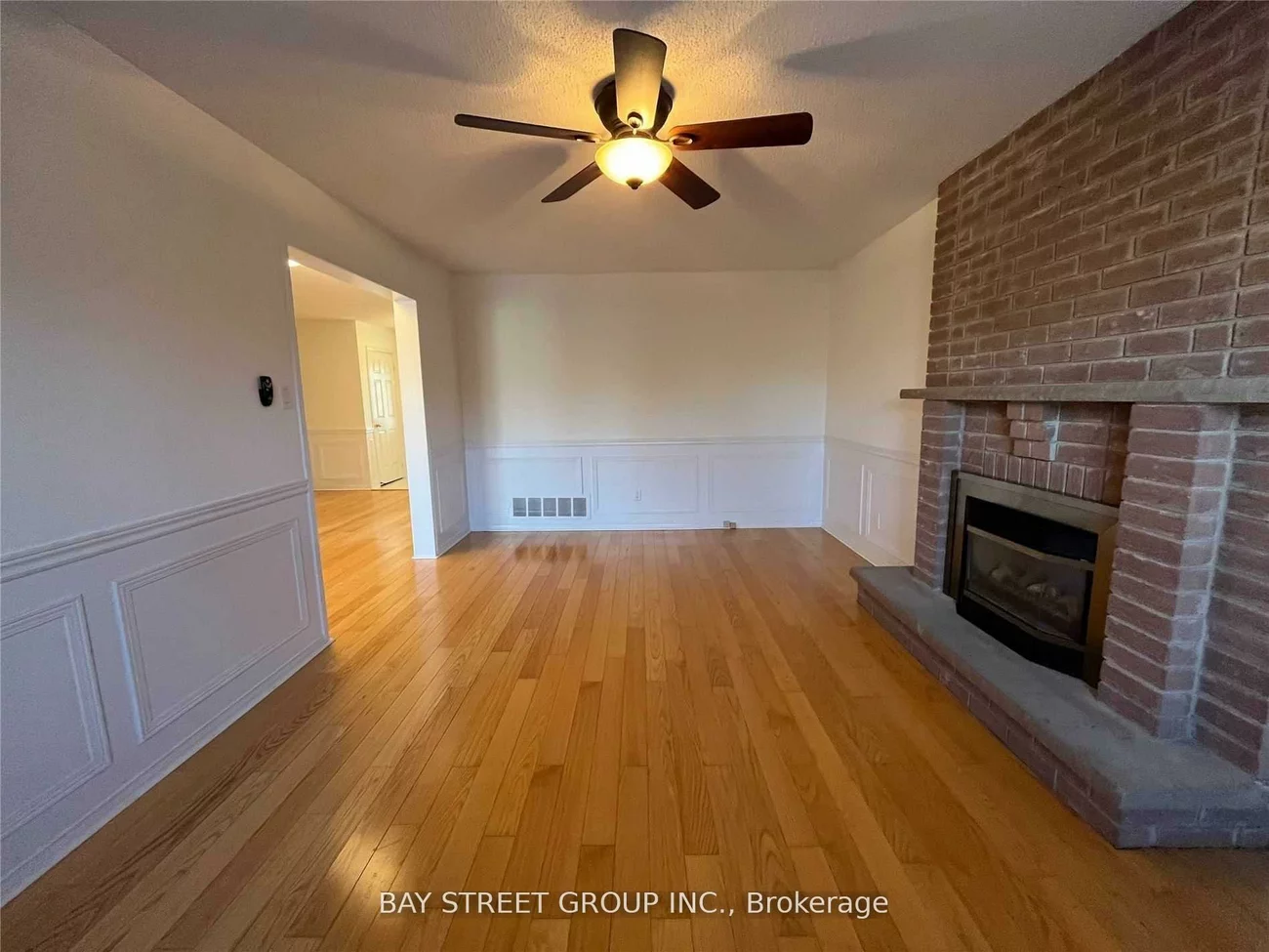 342, Carrier, 1015 - RO River Oaks, Oakville