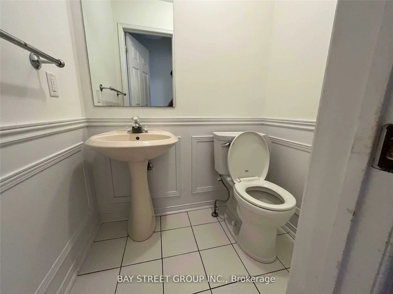 342, Carrier, 1015 - RO River Oaks, Oakville