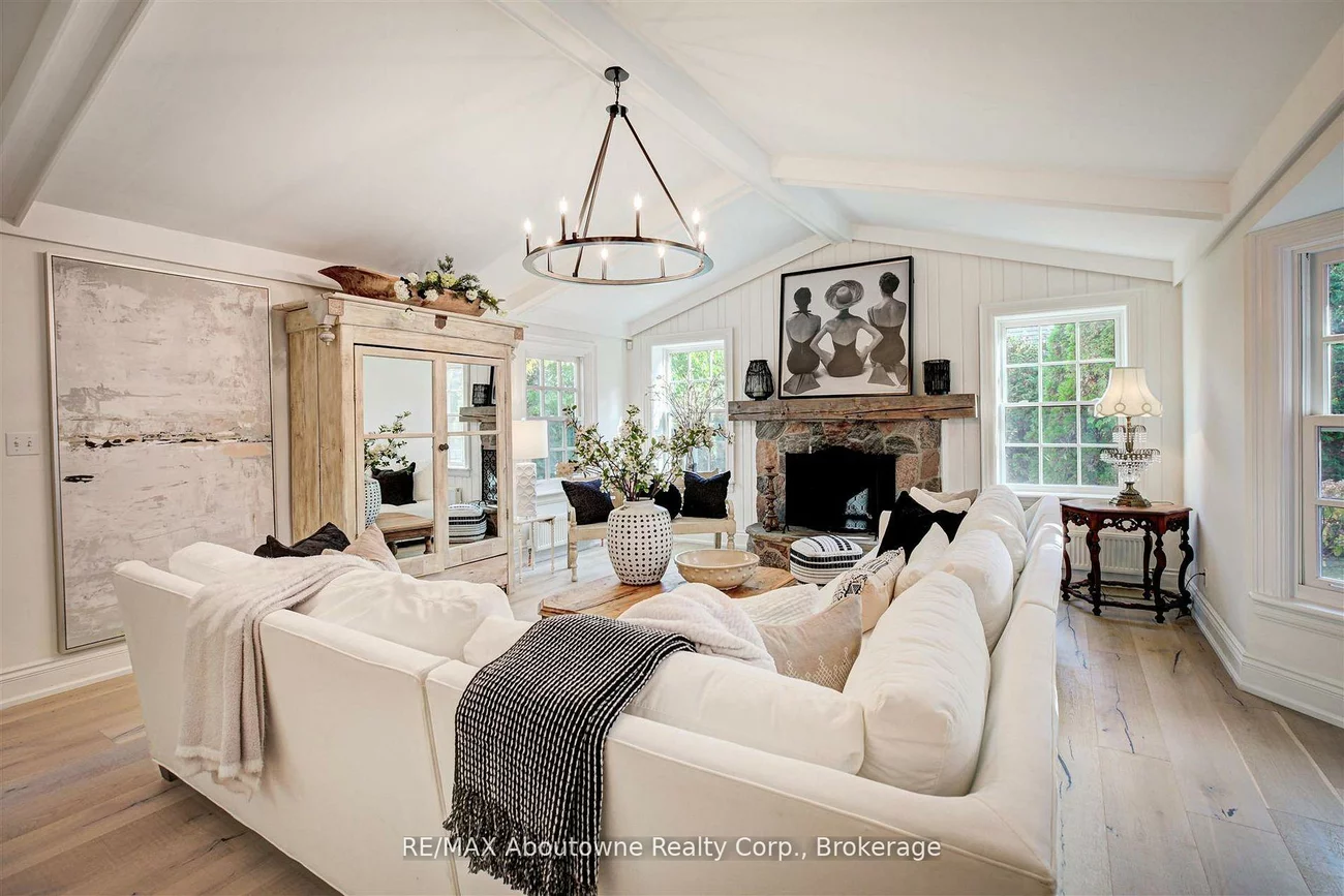 317, Gloucester, 1013 - OO Old Oakville, Oakville