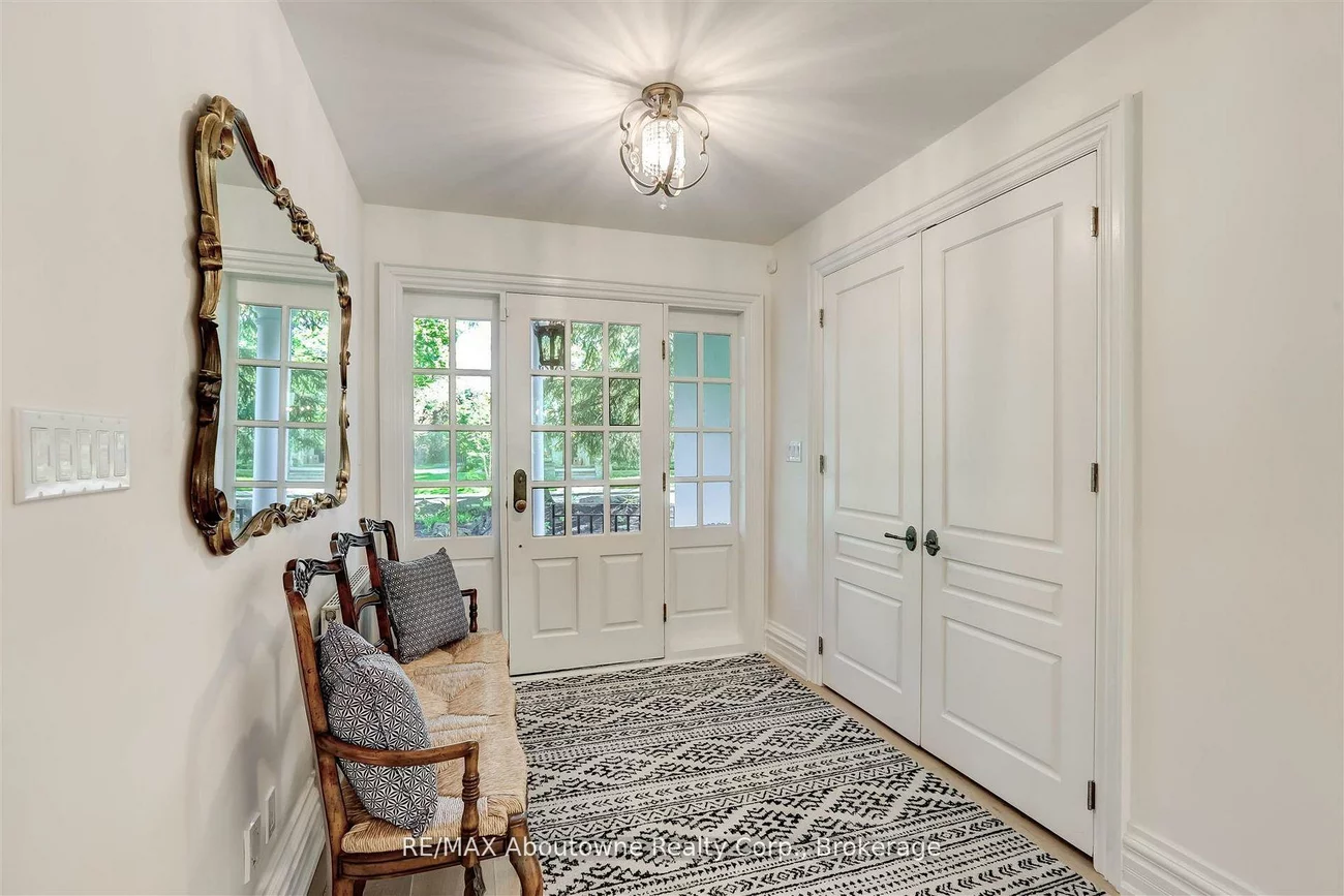 317, Gloucester, 1013 - OO Old Oakville, Oakville