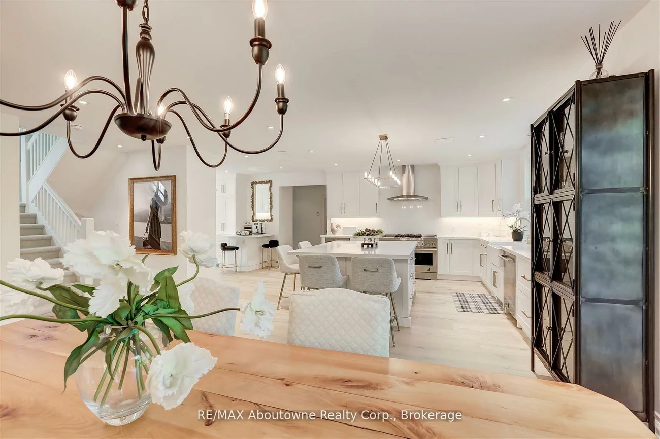 317, Gloucester, 1013 - OO Old Oakville, Oakville