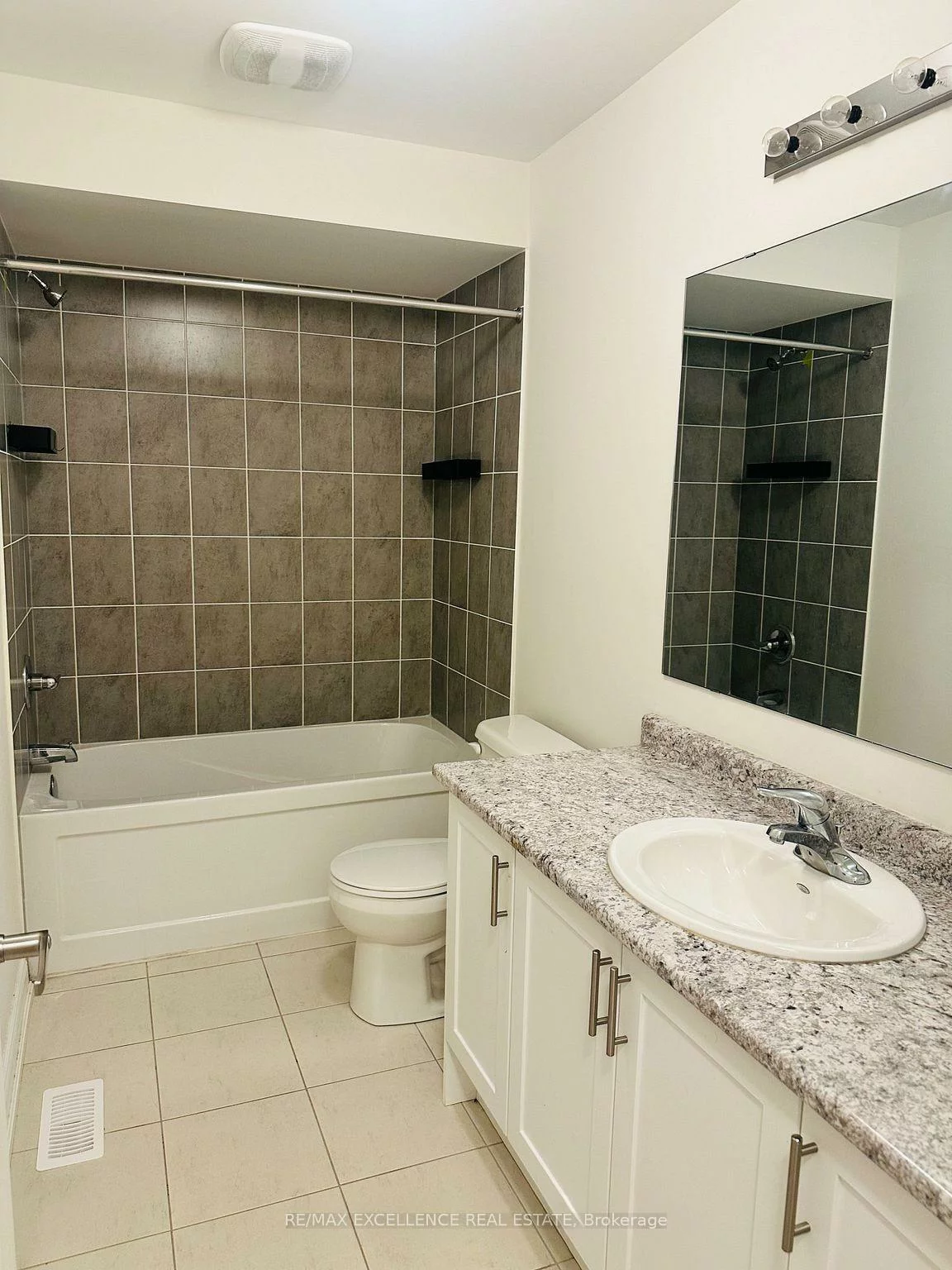 3367, SIXTH LINE, 1008 - GO Glenorchy, Oakville