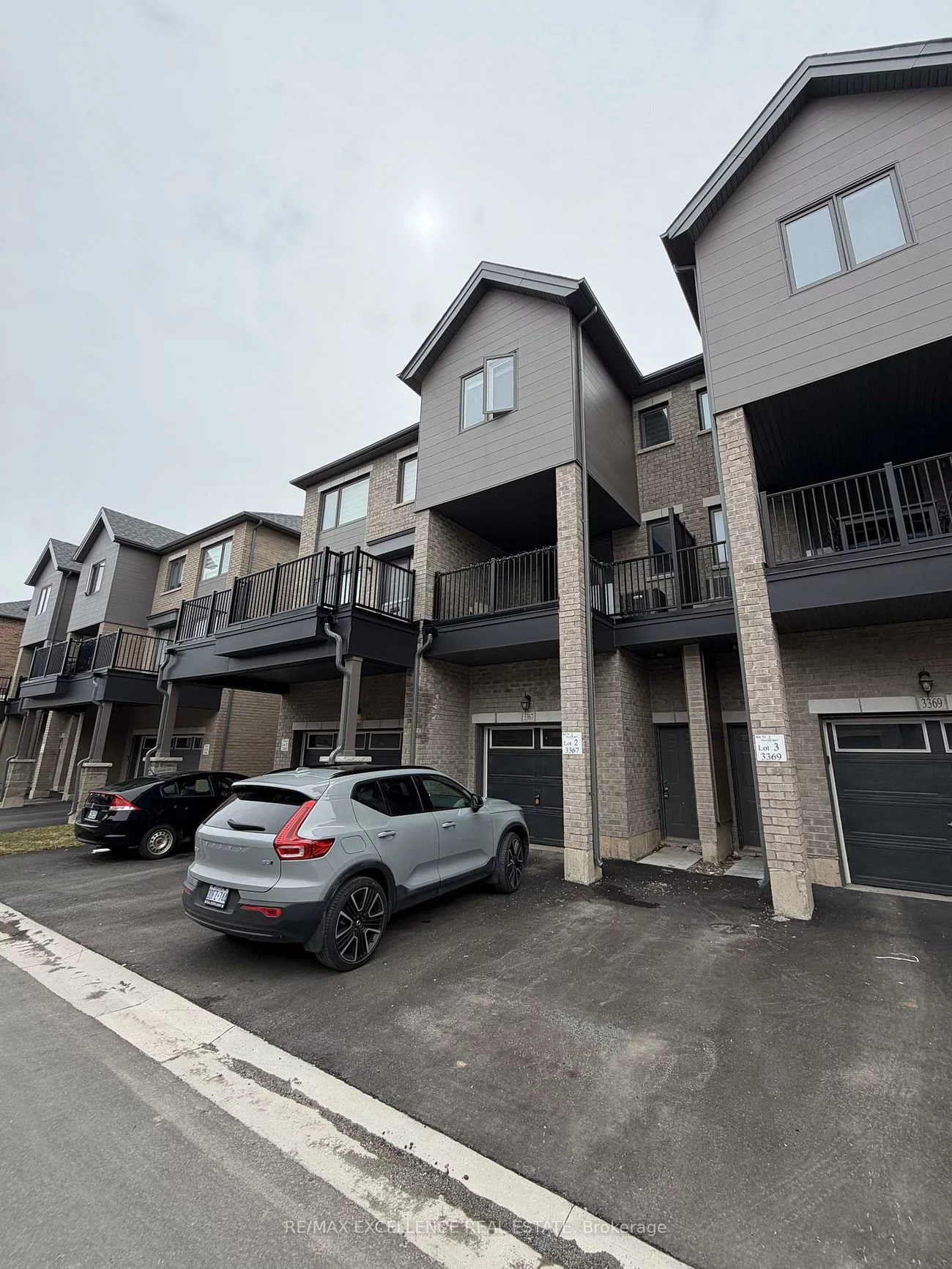 3367, SIXTH LINE, 1008 - GO Glenorchy, Oakville