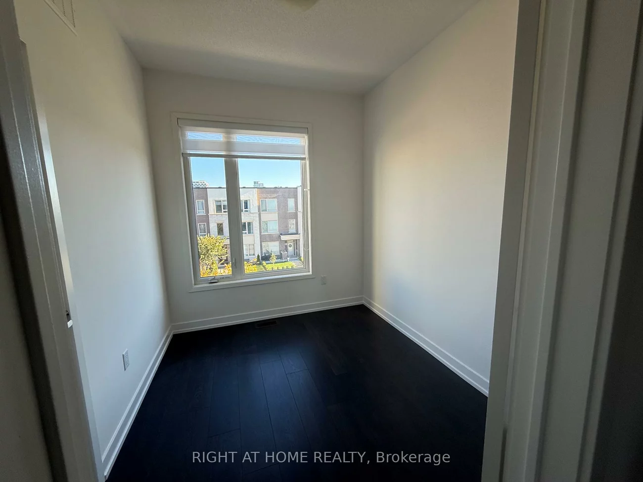 3094, Ernest Applebe, 1008 - GO Glenorchy, Oakville