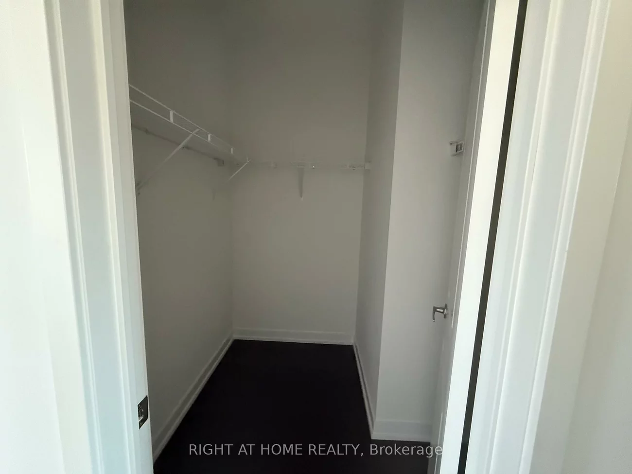 3094, Ernest Applebe, 1008 - GO Glenorchy, Oakville