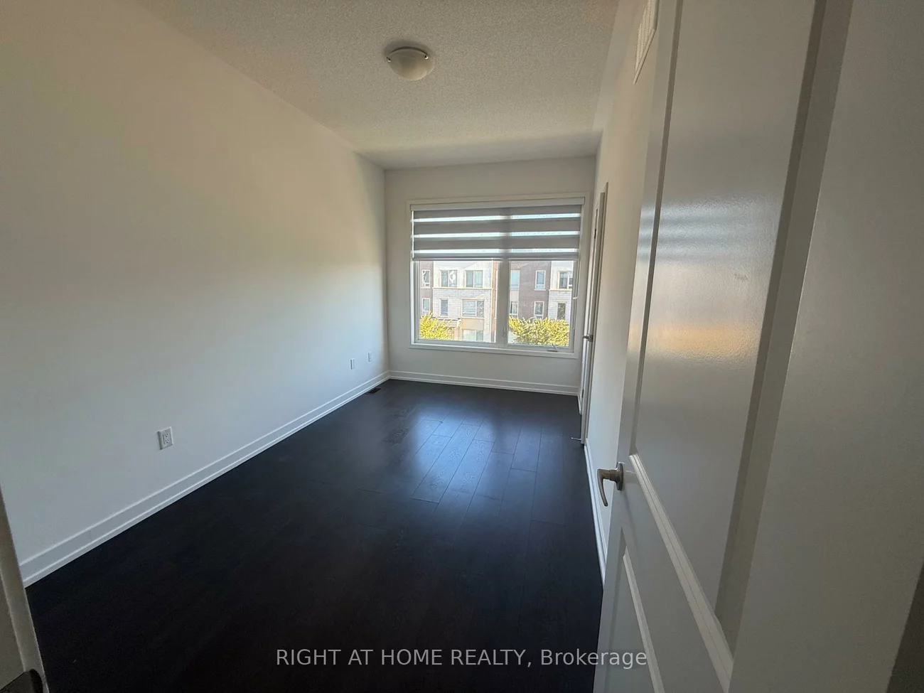 3094, Ernest Applebe, 1008 - GO Glenorchy, Oakville