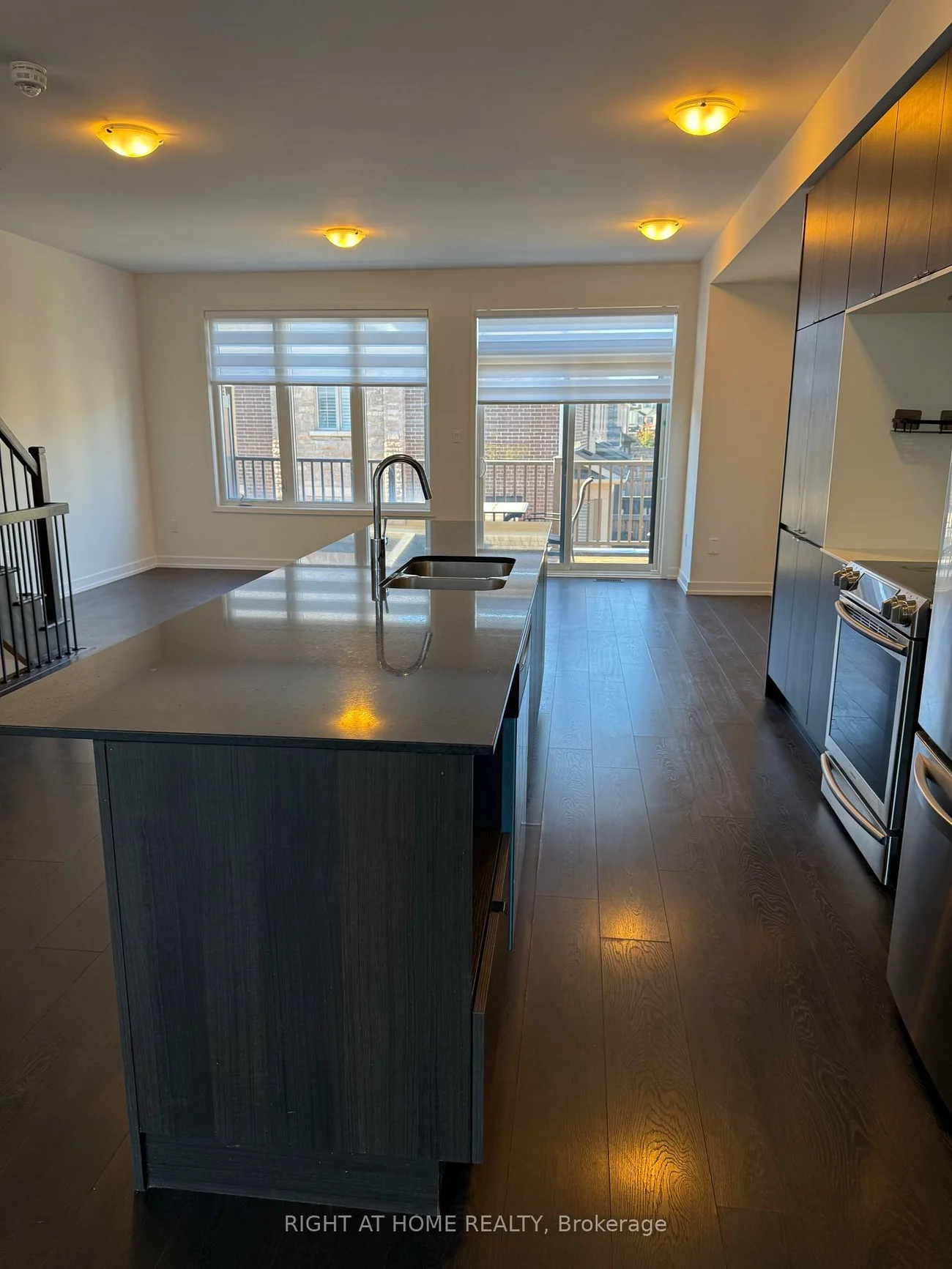 3094, Ernest Applebe, 1008 - GO Glenorchy, Oakville