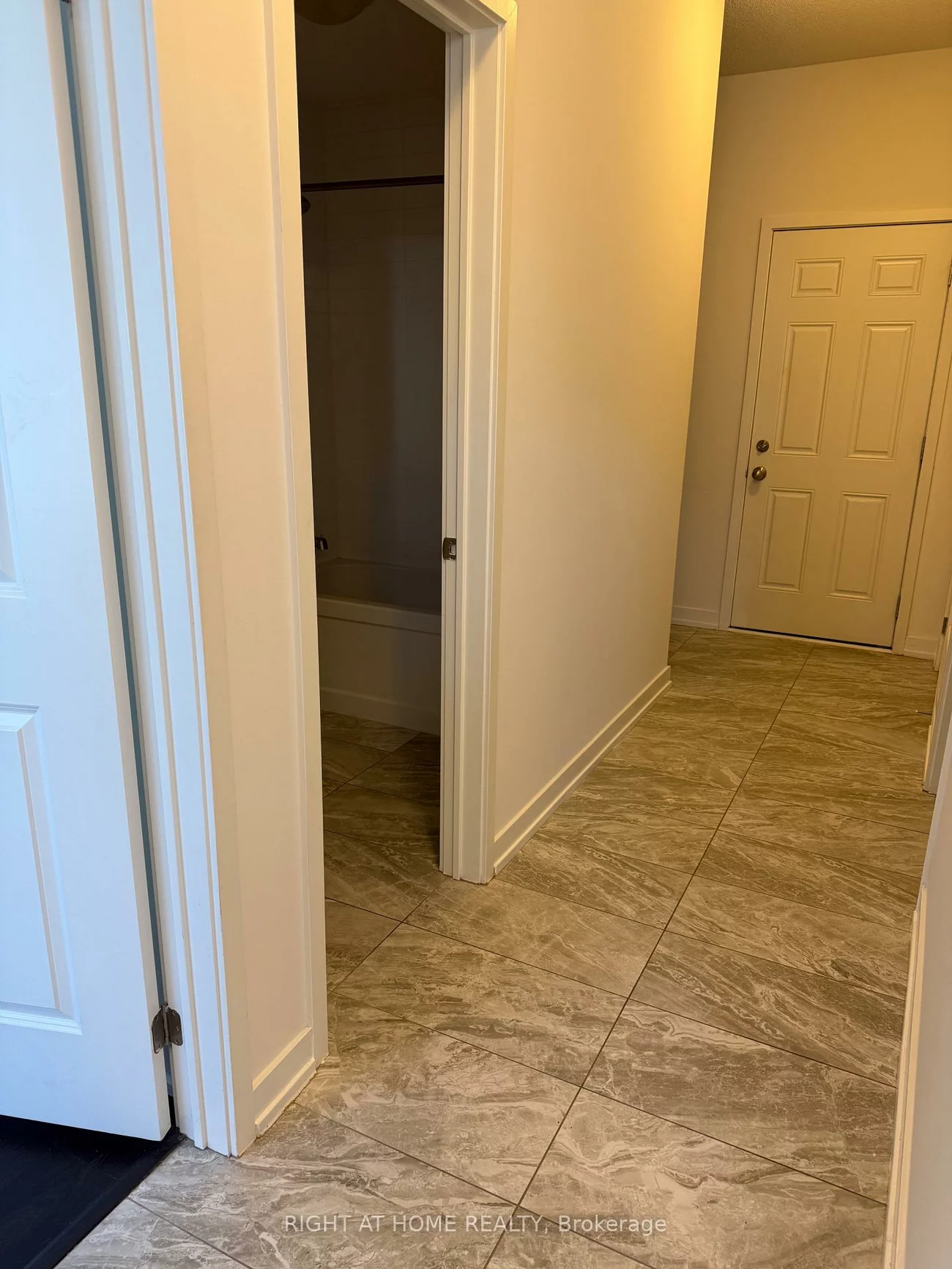 3094, Ernest Applebe, 1008 - GO Glenorchy, Oakville