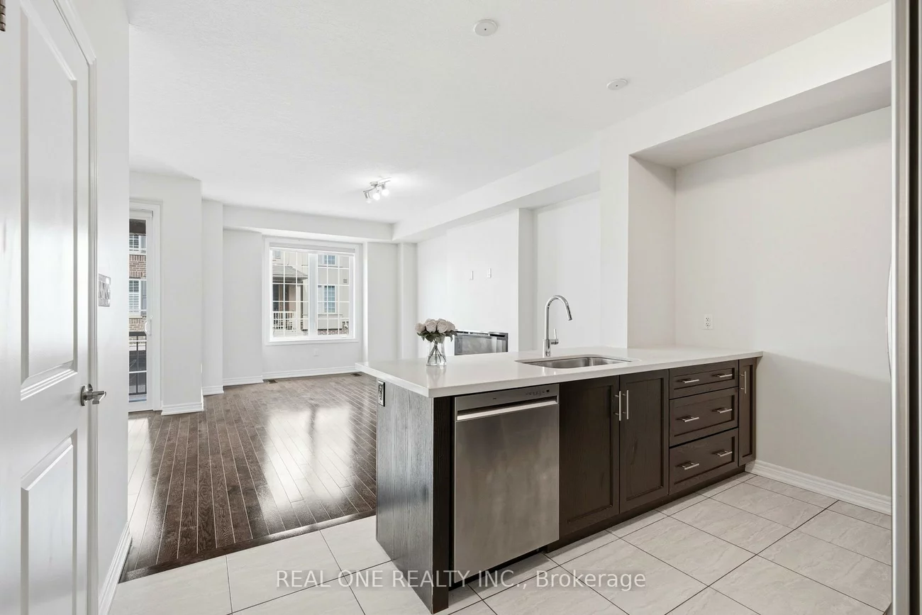380, Cranbrook, 1010 - JM Joshua Meadows, Oakville