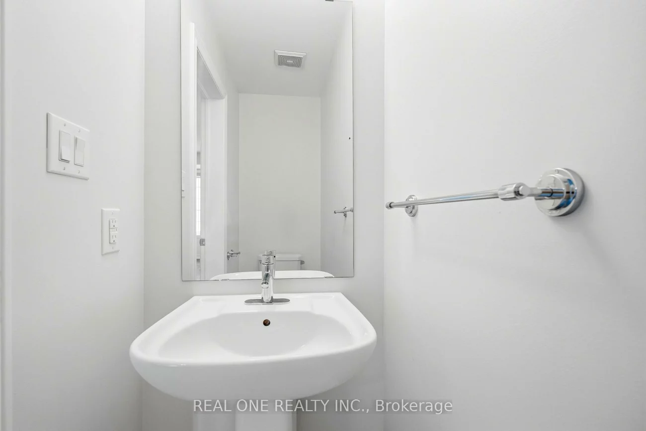 380, Cranbrook, 1010 - JM Joshua Meadows, Oakville