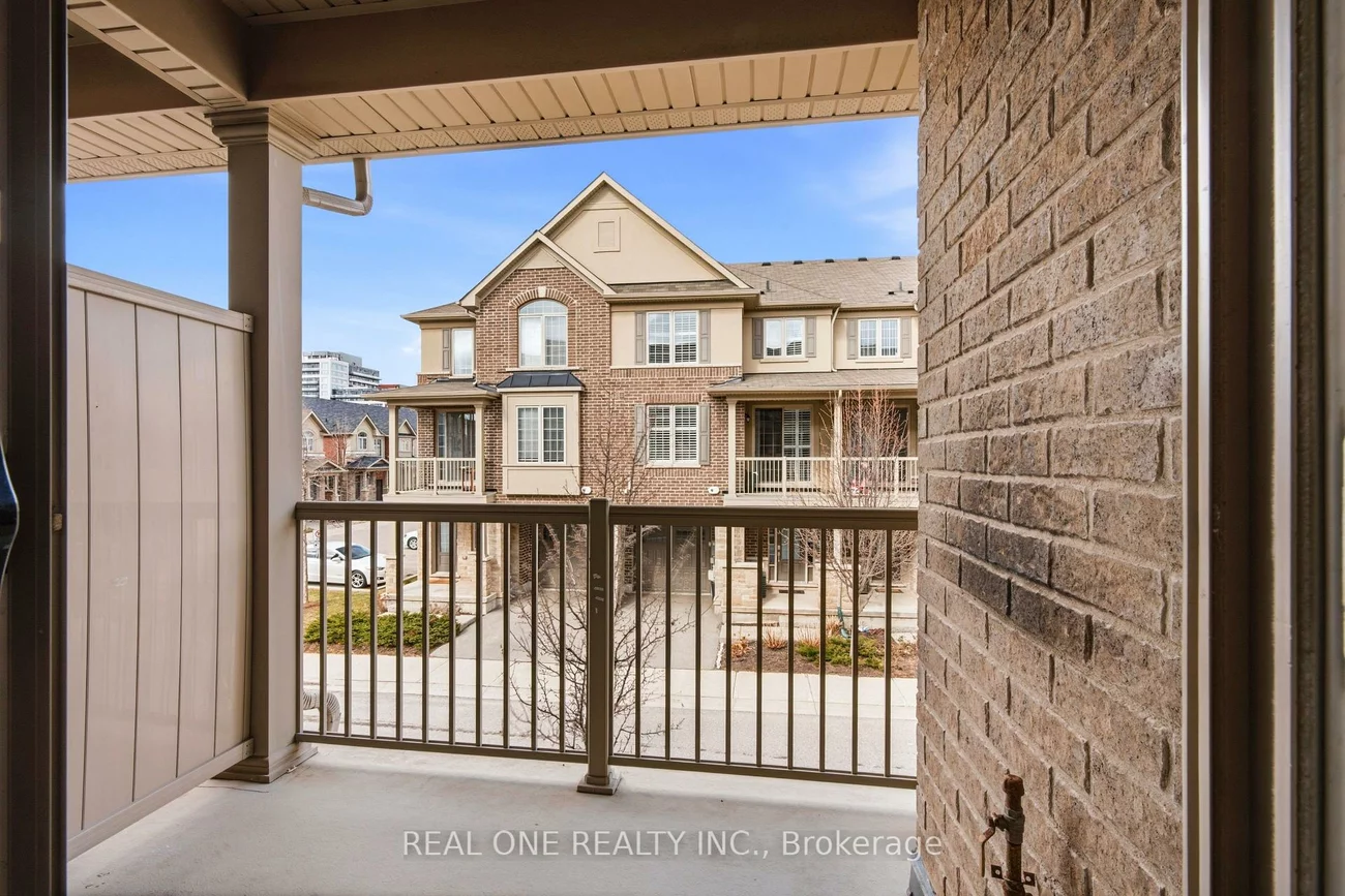 380, Cranbrook, 1010 - JM Joshua Meadows, Oakville