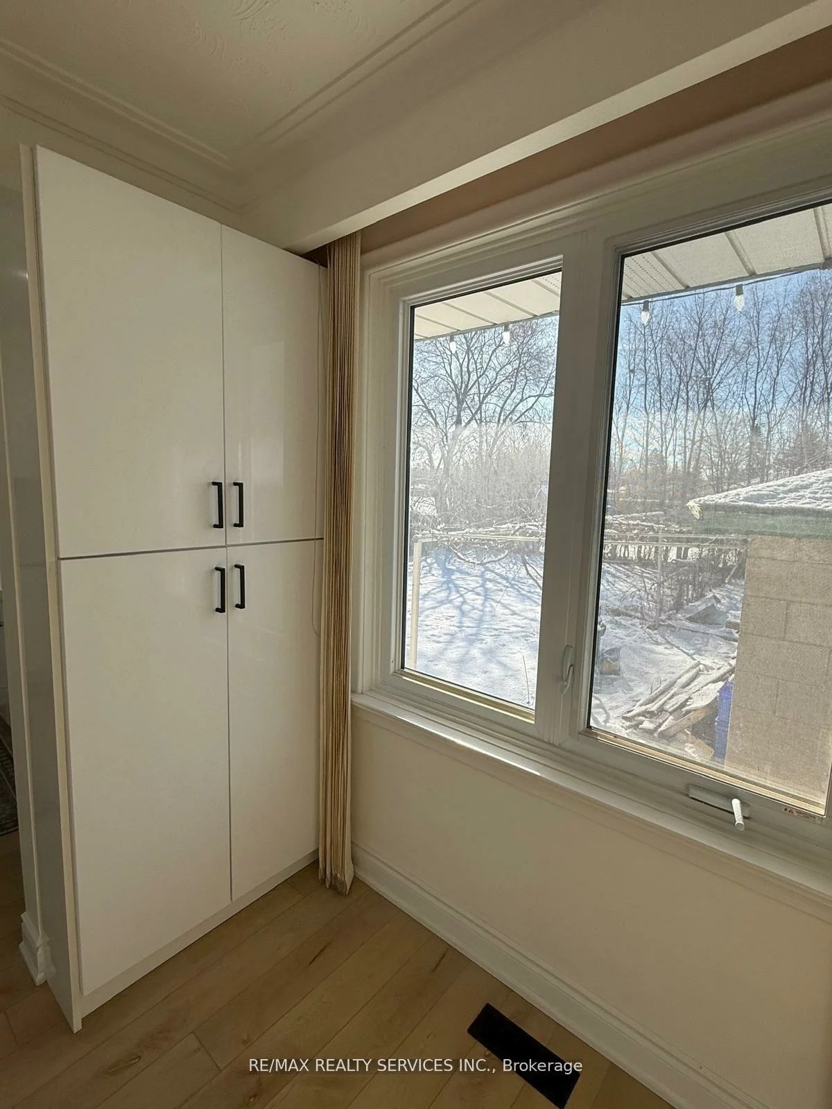 234, Morden, 1020 - WO West, Oakville