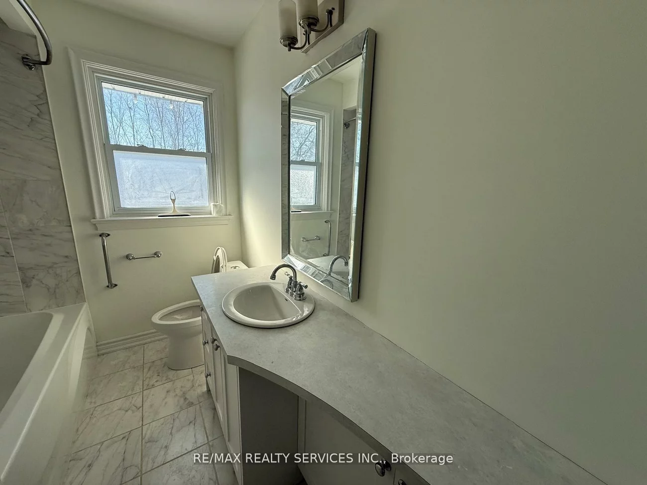 234, Morden, 1020 - WO West, Oakville