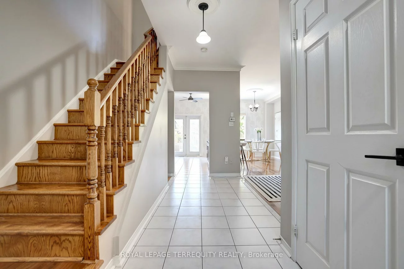 369, Rosegate, 1018 - WC Wedgewood Creek, Oakville