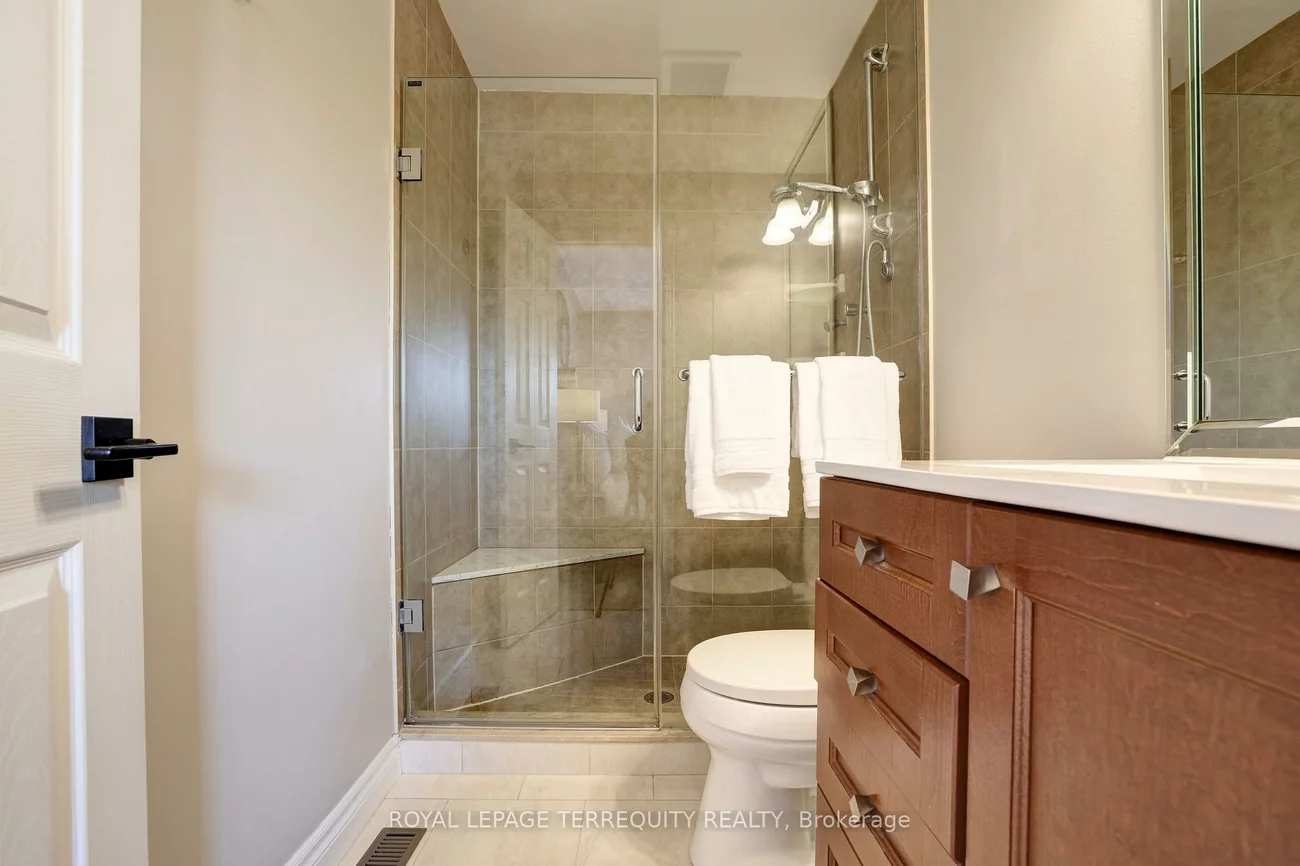 369, Rosegate, 1018 - WC Wedgewood Creek, Oakville