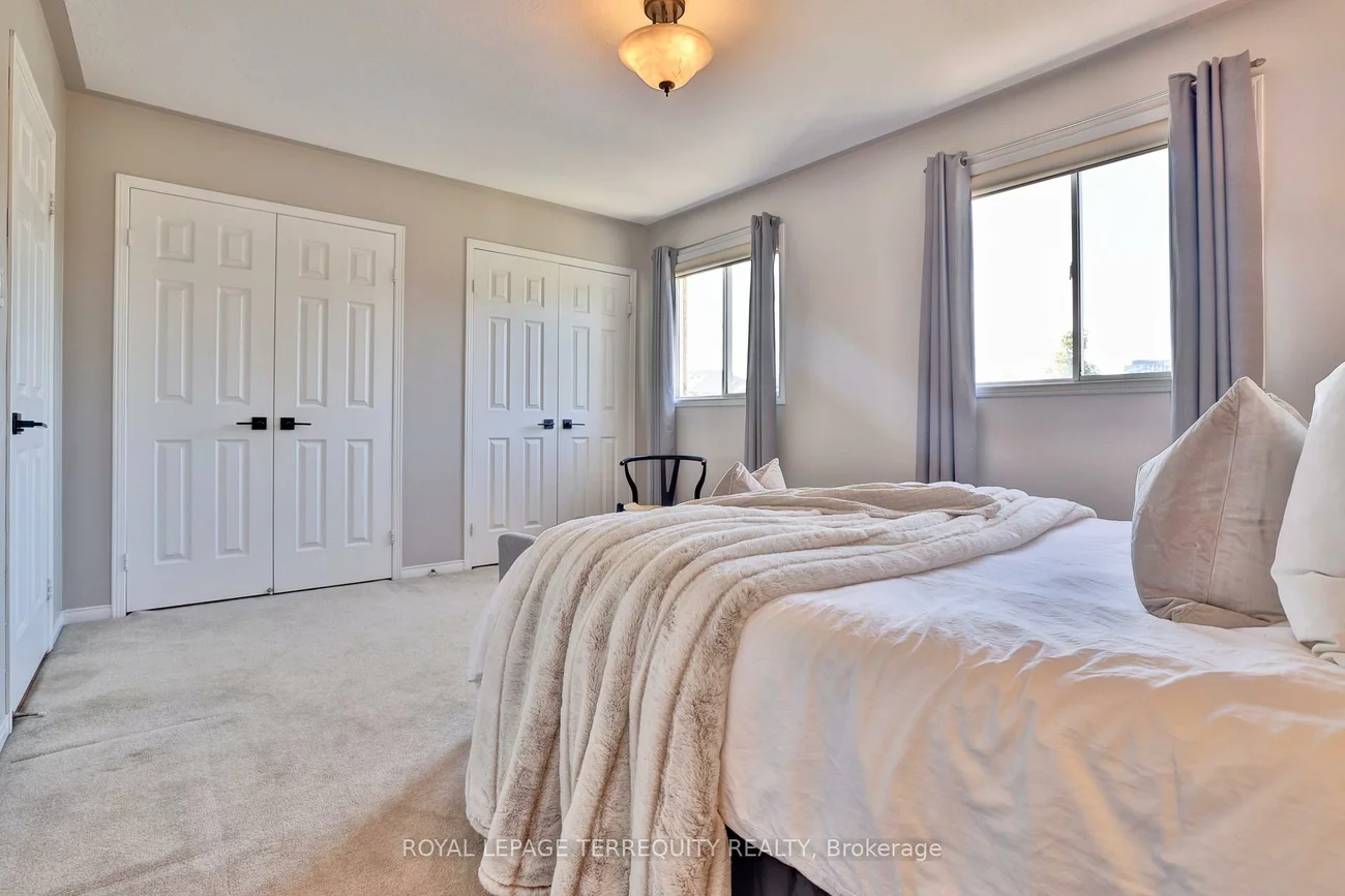 369, Rosegate, 1018 - WC Wedgewood Creek, Oakville