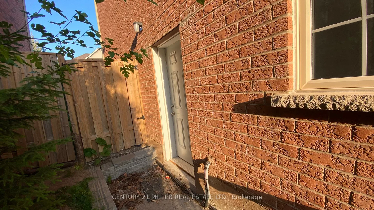 3384, Springflower, 1001 - BR Bronte, Oakville