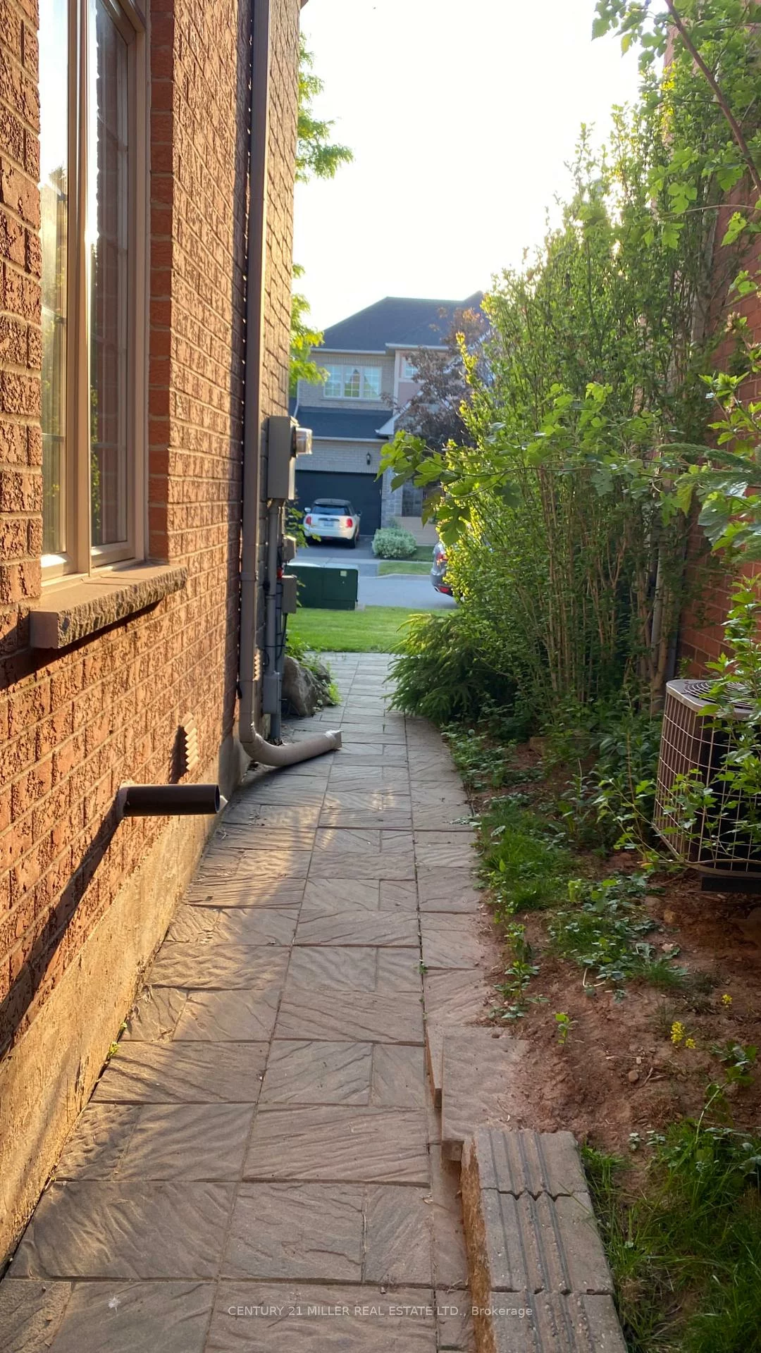 3384, Springflower, 1001 - BR Bronte, Oakville