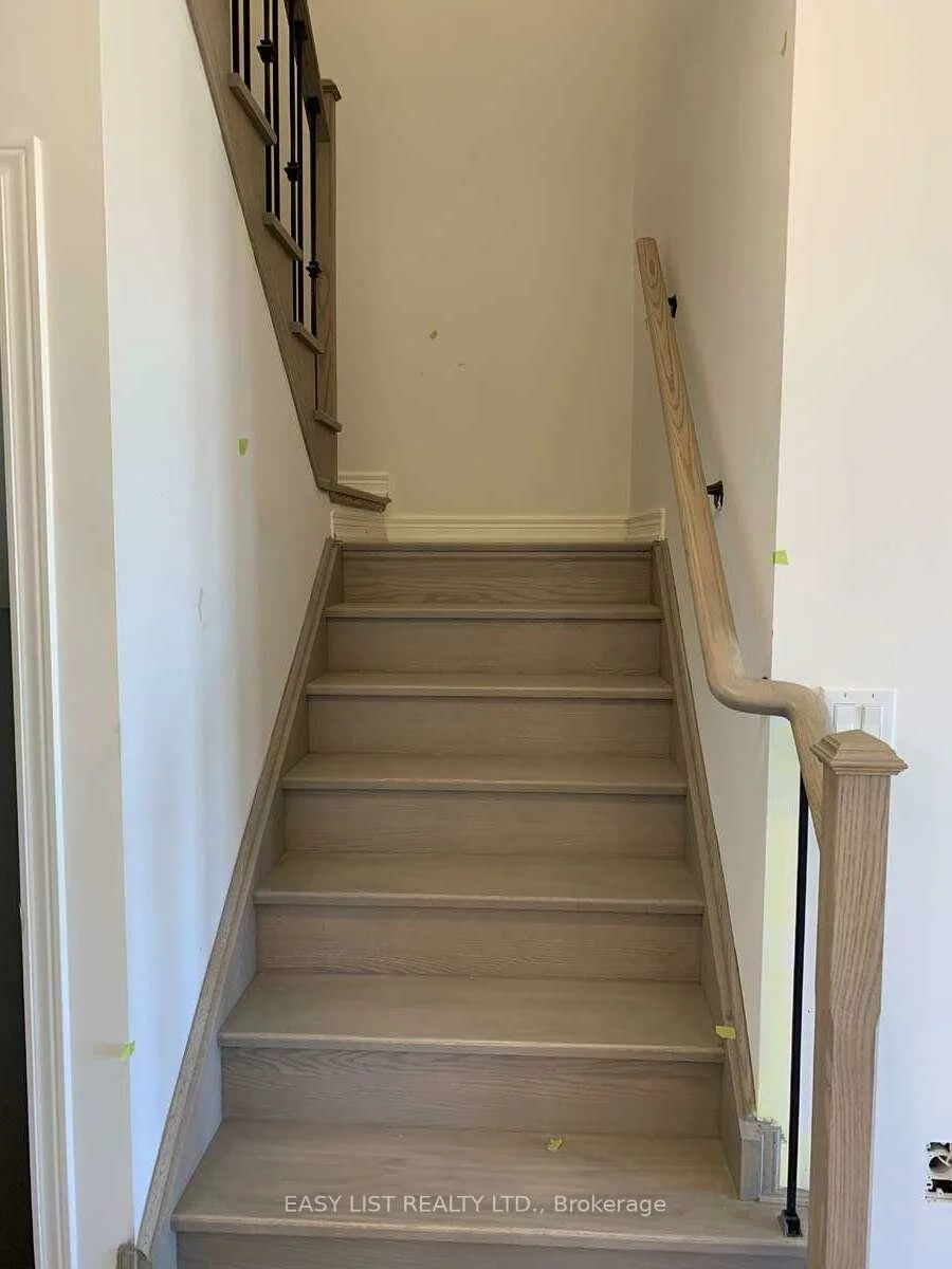 4061, Sixth, 1008 - GO Glenorchy, Oakville