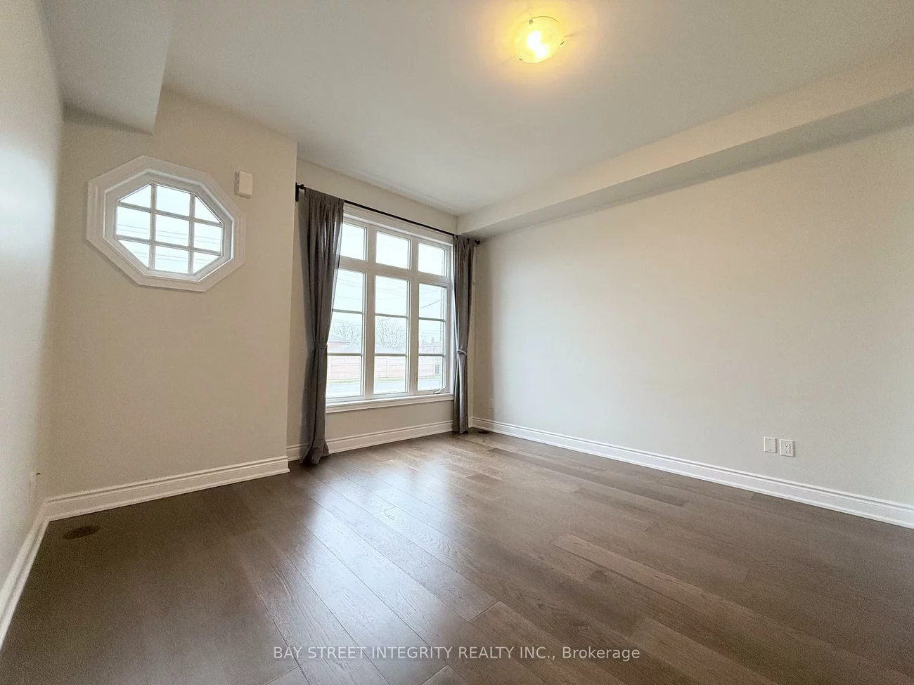 2160, Trafalgar, 1015 - RO River Oaks, Oakville