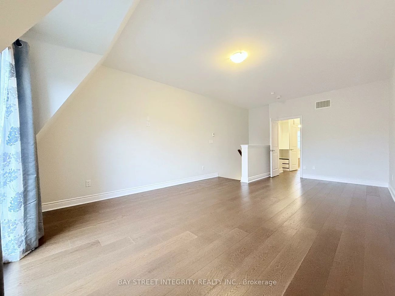 2160, Trafalgar, 1015 - RO River Oaks, Oakville