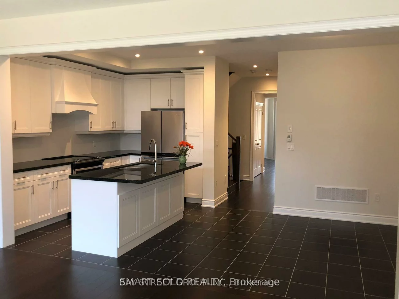 3221, Post, 1008 - GO Glenorchy, Oakville