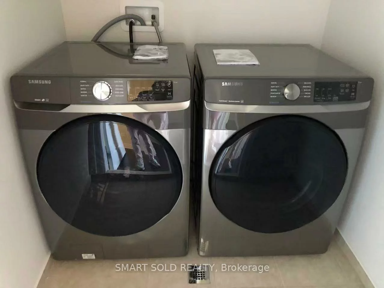 3221, Post, 1008 - GO Glenorchy, Oakville